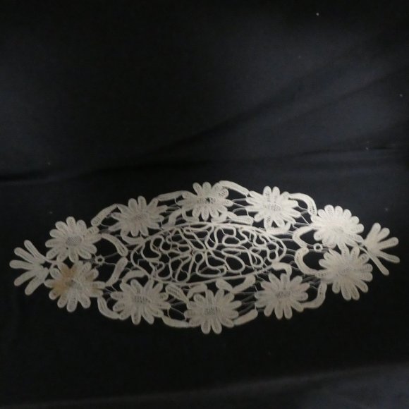 Vintage Handmade Oval Floral Crochet Doily - Picture 2 of 13